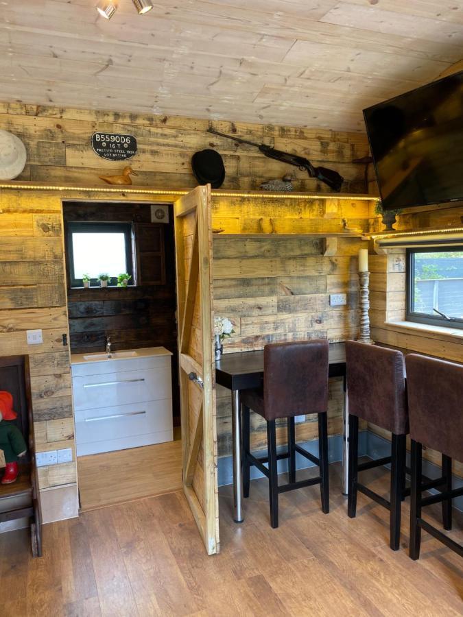 Willow Court Farm Studio East & Petting Farm, 8 Mins To Legoland & Windsor, 15 Mins To Lapland Uk Buitenkant foto